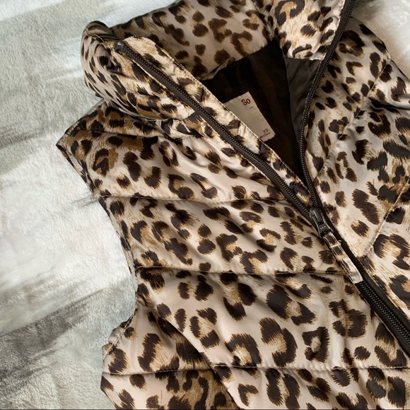 💕 Cheetah puffer vest - Picture 3 of 5
